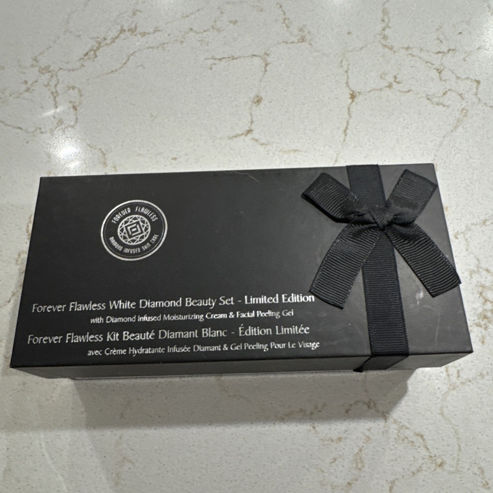 Forever Flawless White Diamond Beauty Set Peeling Gel & Moisturizing Cream B1